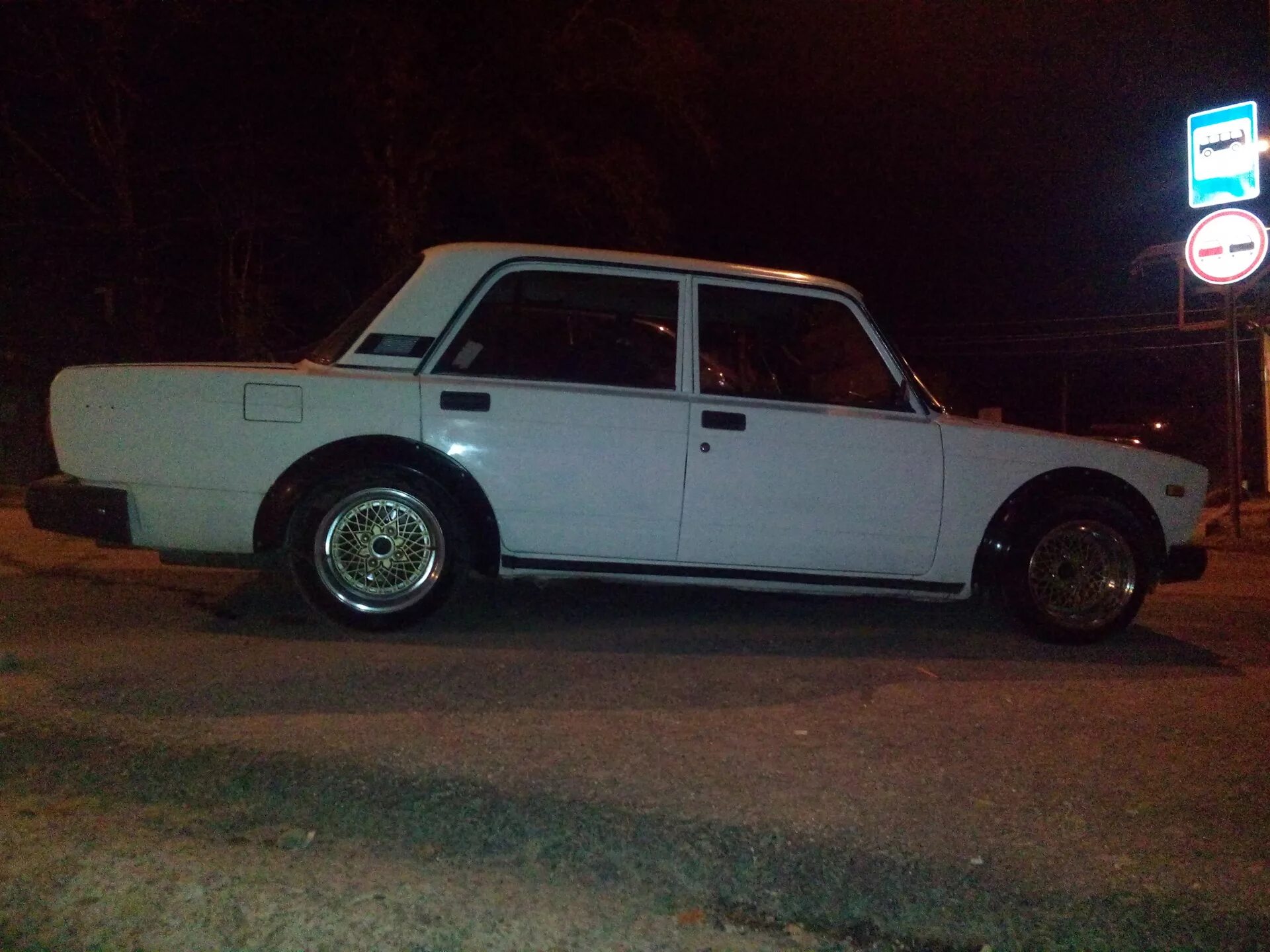 Ваз 2105 slik 185/60. 185/55 r15 ваз 2107. Вылет задних колес ваз 2107. 185/65/15 на ваз 2107. Вылет ваз 2107.