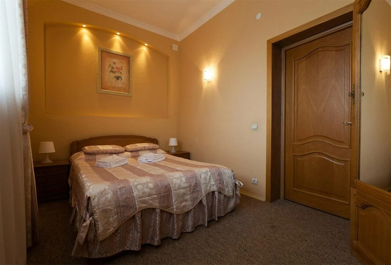 Одиночный номер в ижевске. Гостиница центральная ижевск. Пушкинская 223 ижевск амакс. Гостиница панорама ижевск. Амакс центральная ижевск номера.