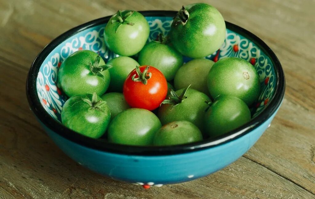Томат чероки зеленый. Томат зеленый вкусный. Зеленые помидоры. Помидоры солёные зелёные. Мускусная зебра томат.