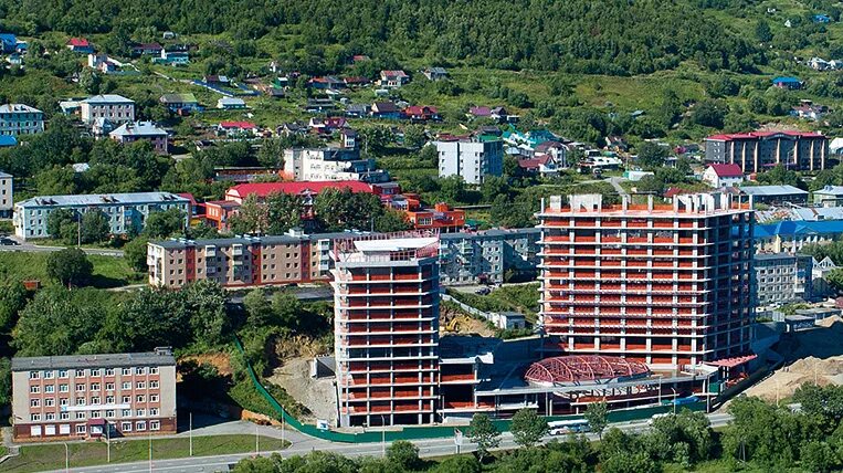 Гостиница на Ленинградской Камчатка. Петропавловск Камчатский край стройка гостиница. Отель Камчатка в Петропавловске Камчатском. Петропавловске Камчатский гостиница строящаяся. Камчатский край гостиница