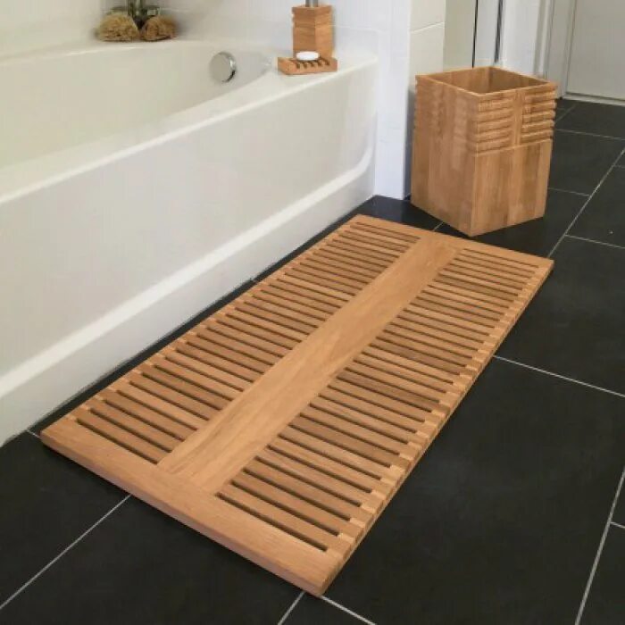 Деревянный поддон для душа. Коврики для ванной комнаты. Деревянный поддон в ванную. Деревянный коврик для ванной комнаты.