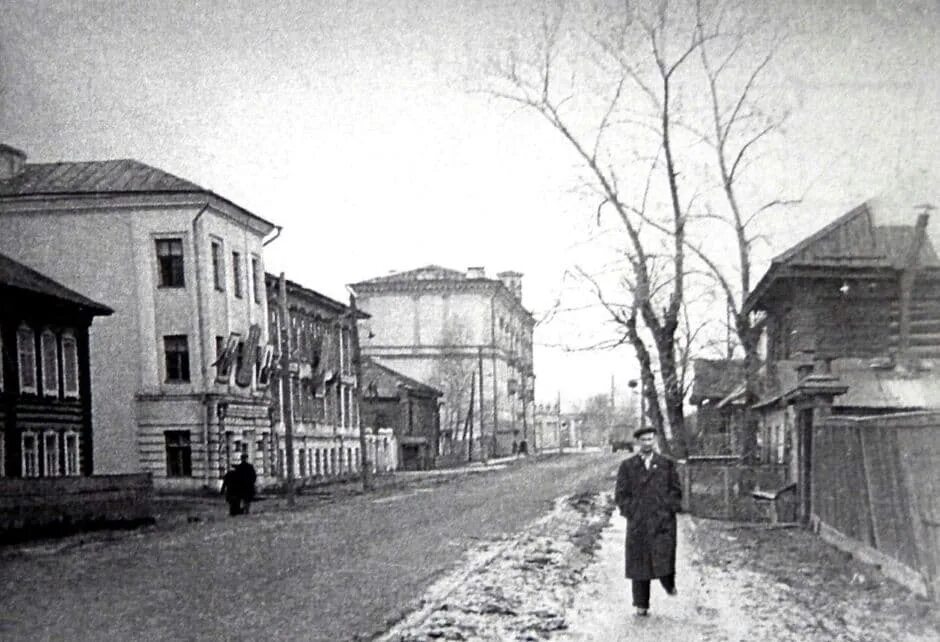 Ижевский переулок. Ижевск, интернациональный 15. Ижевский переулок. Ижевский переулок. Переулок выставочный 10 ижевск.