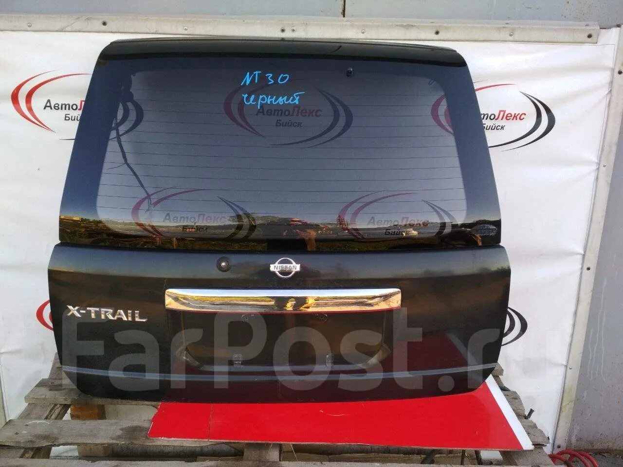 X trail t30 крышка багажника. Крышка багажника x-trail t31. X trail t30 крышка багажника. Nissan x trail t 30 крышка багажника надпись. Крышка багажника ниссан т30.