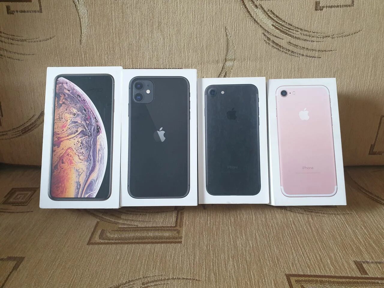 Iphone 11 pro коробка сзади. коробка от iphone 12 pro сзади. Iphone 13 pro коробка сзади. оригинальная коробка айфон 11. коробка айфон xr оригинал сзади.