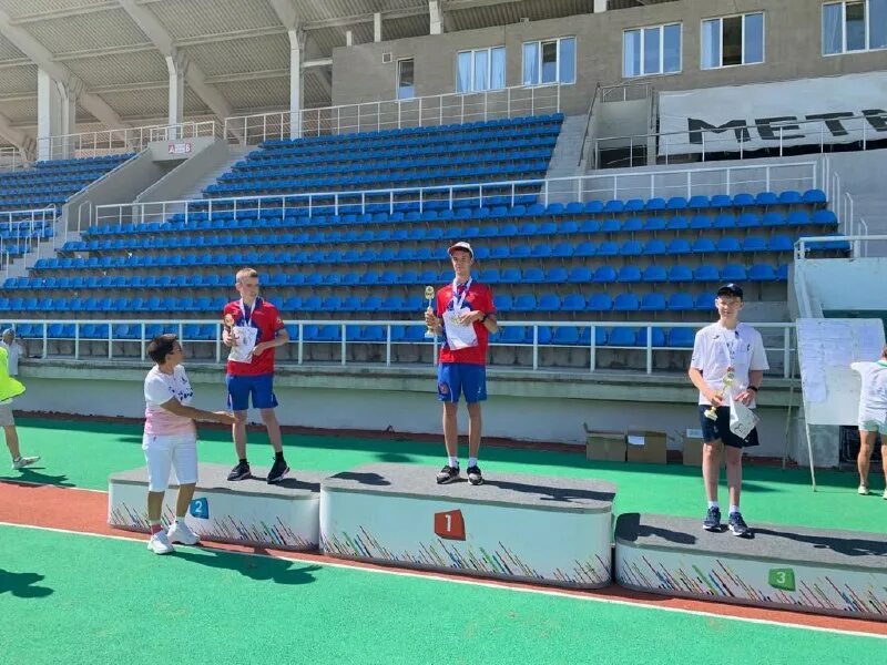 легкая атлетика щелково. чемпионат россии. соревнования по бегу 2021. легкоатлеты. легкоатлетическийиипнеж йошкар ола.