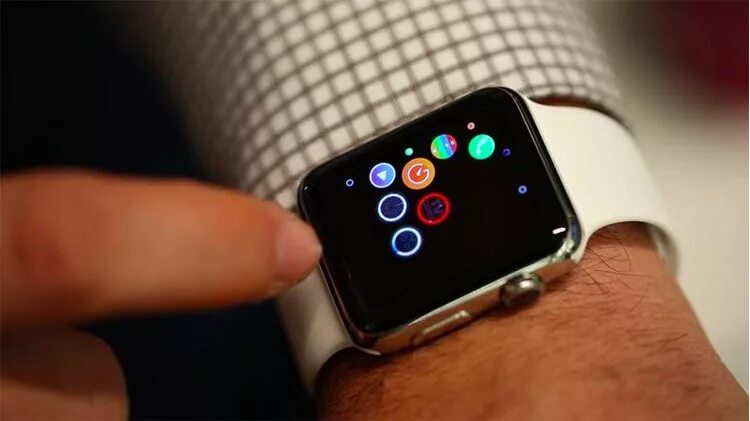 Настрой apple watch ultra 2. Часы апле подключатся только к айфону. сломанный смарт часы айфон 2 штука. часы apple watch подключаются к андроид. эппл вотч подключается к самсунг.