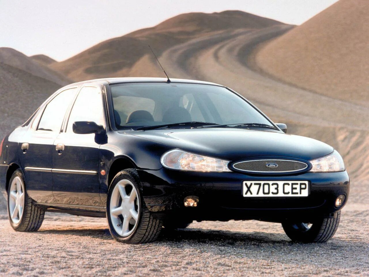 Ford Mondeo mk2. Ford Mondeo 2 1996. Ford Mondeo II. Форд Мондео 2 поколения.