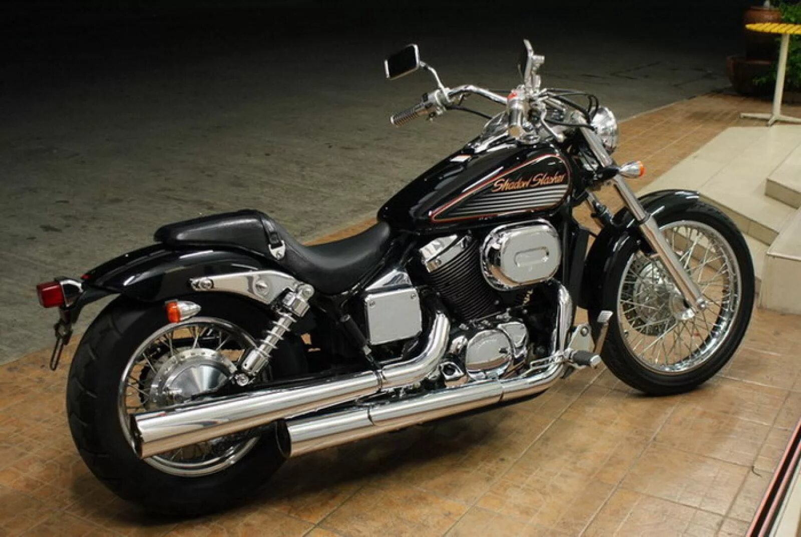 Honda shadow slasher. Honda Shadow 400. Honda Shadow 750 Slasher. Хонда шадоу слэшер 400. Honda VT 750 Slasher.