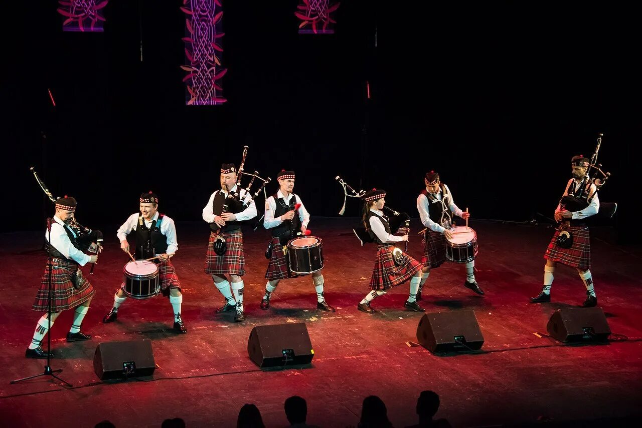 Оркестр волынщиков. Группа оркестр волынщиков москвы. ансамбль волынщиков москвы. шоу оркестра волынщиков москвы.