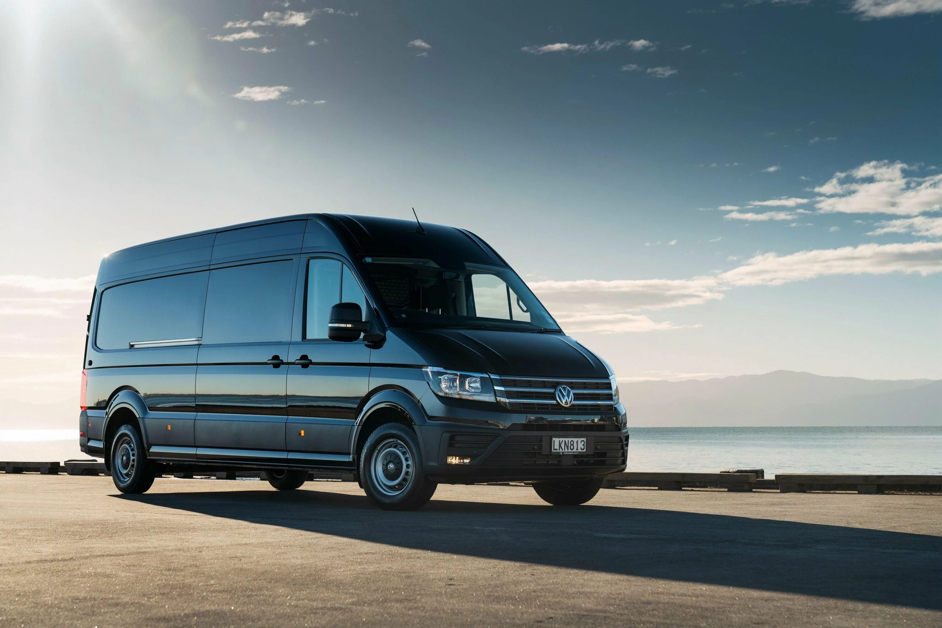 Volkswagen пассажирский. Фольксваген Крафтер пассажирский. Volkswagen Crafter пассажирский 3012. VW Crafter Комби. Фольксваген zekz Crafter.