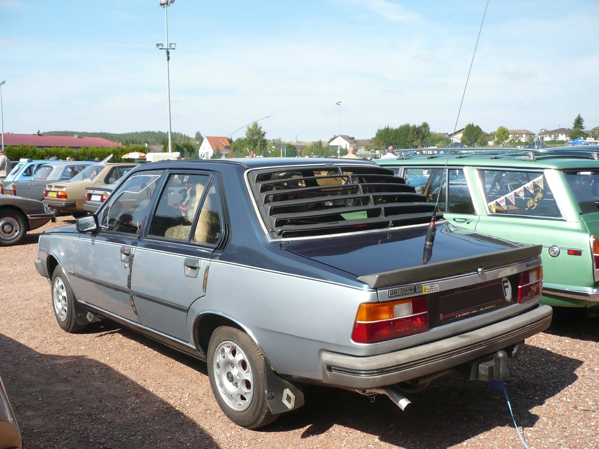 Renault 18 1984. Рено 18 универсал. Рено 18 Американ 1983 года бензин. Renault 15. Купить рено 18