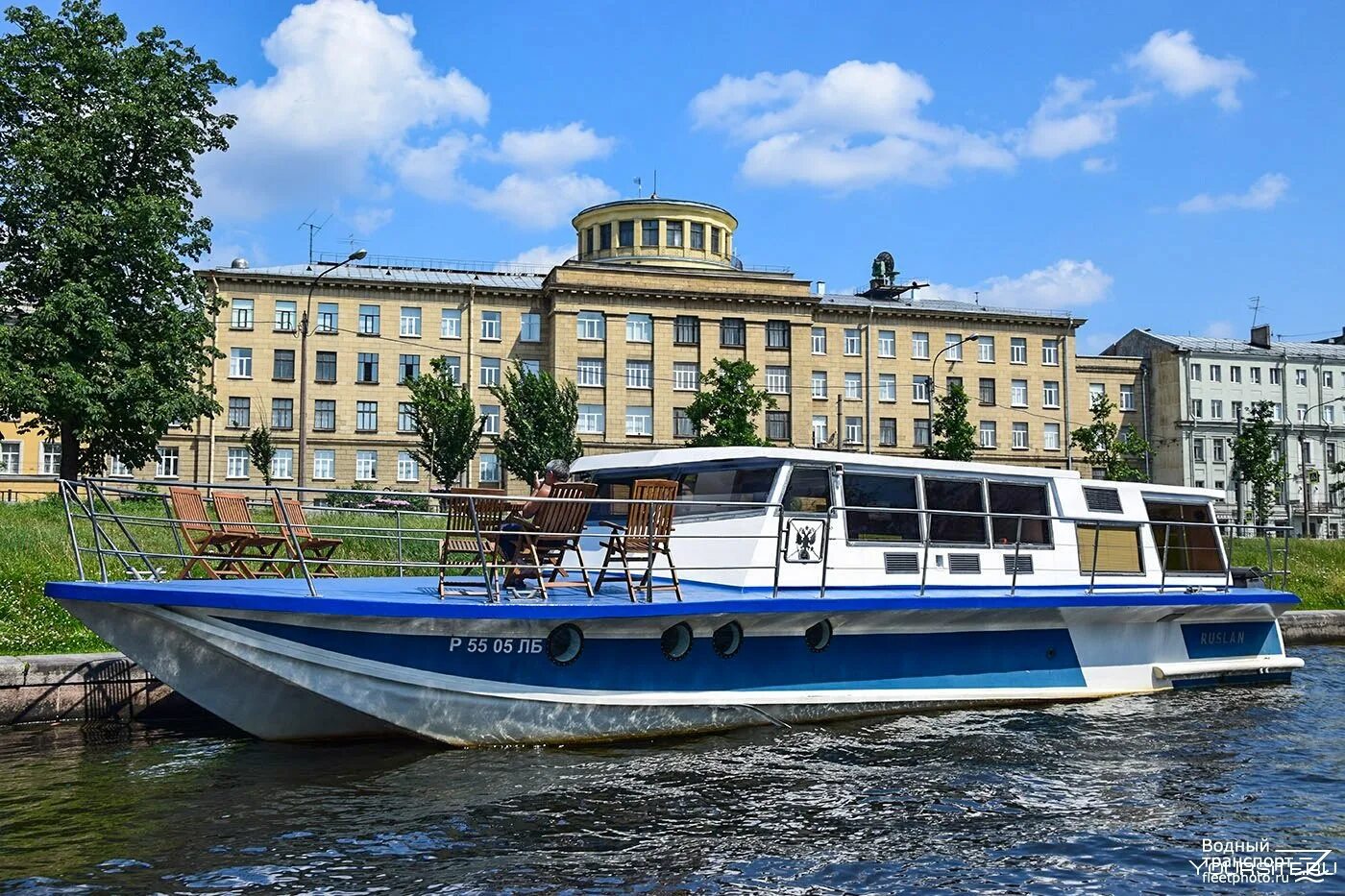 Центр водного транспорта. Водный транспорт. Речной транспорт. Водный транспорт России.