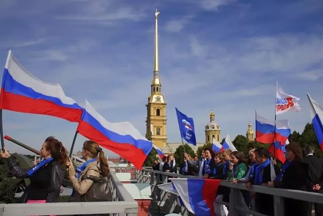 Флаги россии в спб. День России Санкт-Петербург. С днем России. Флаг Росси Санкт Петербург. День России в Петербурге 2022.