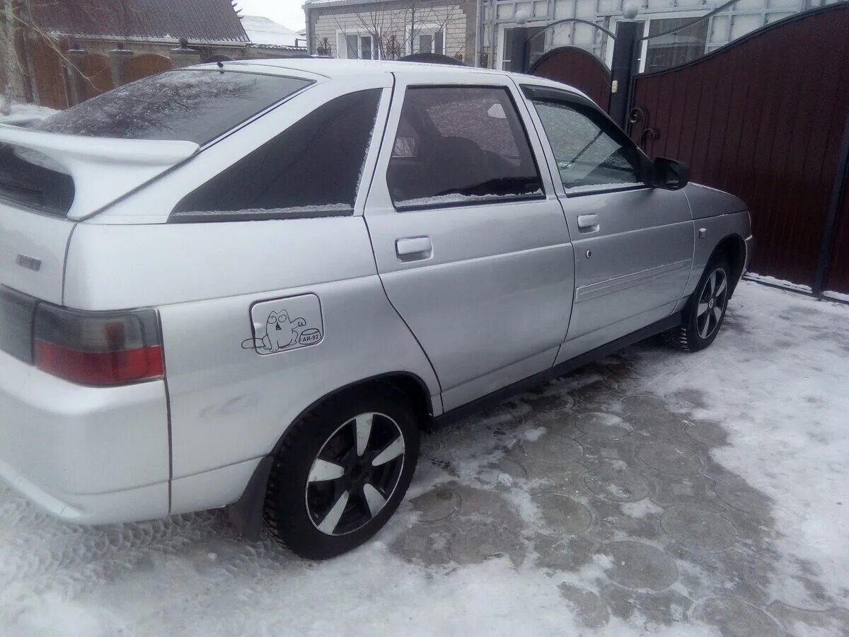 серебристый цвет машины ваз 2112. ваз 2114 молочно белый. лада 2112 2004.