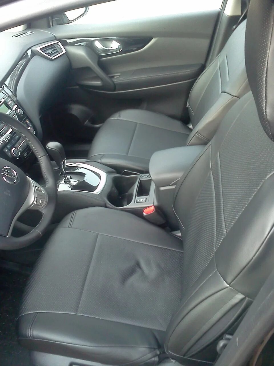 Сиденья ниссан кашкай j11. Ниссан кашкай 2008 задние сиденья. Сиденье nissan qashqai. Сиденье nissan qashqai. Nissan qashqai+2 салон.