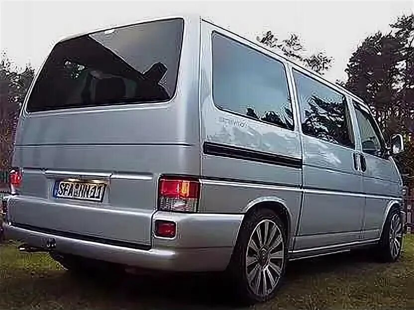 VW t4 Multivan 1992. Volkswagen Transporter t4 задняя дверь. Фольксваген Транспортер т4 70 с.