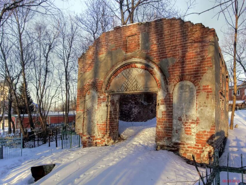 Кладбище в кашире. Кладбище в кашире. Каширское кладбище. Кладбище кашира. Кладбище старых большевиков.