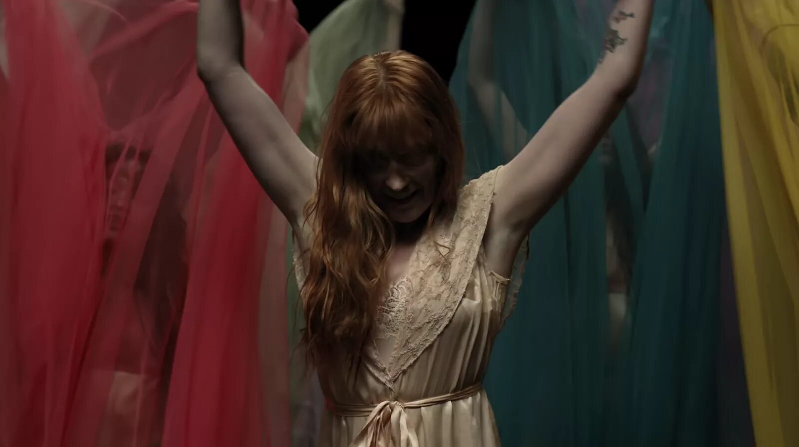 Florence the machine call me. Big God Florence. Florence the Machine Dance Fever. Florence and the Machine big God Ноты. Florence the Machine Dance Fever Grey Vinyl.