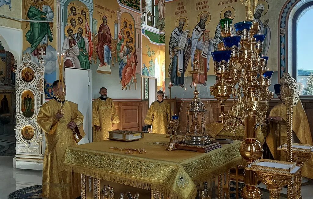 Неделя 8 я по пятидесятнице