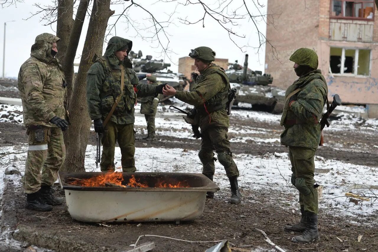 Российские солдаты на Украине. Военные на Украине российские войска. Военные ситуации. Военная операция на Украине. Военная операция хроника событий