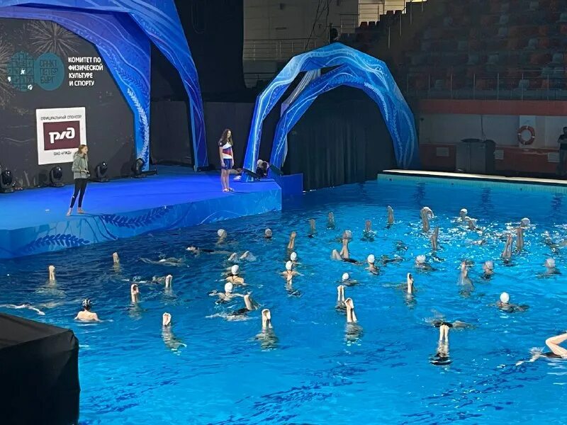 невская волна новогоднее представление 2023. цввс невская волна новогоднее представление. зазеркалье афиша. другая 2022. фестиваль пряника в петербурге 2022.