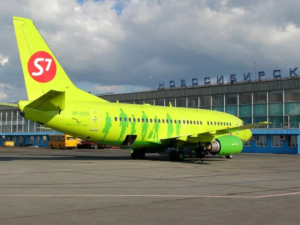 Толмачево 7. С7самолёты новосибирск. толмачево аэропорт s7 airlines. с7 новосибирск. аэропорт новосибирск s7.