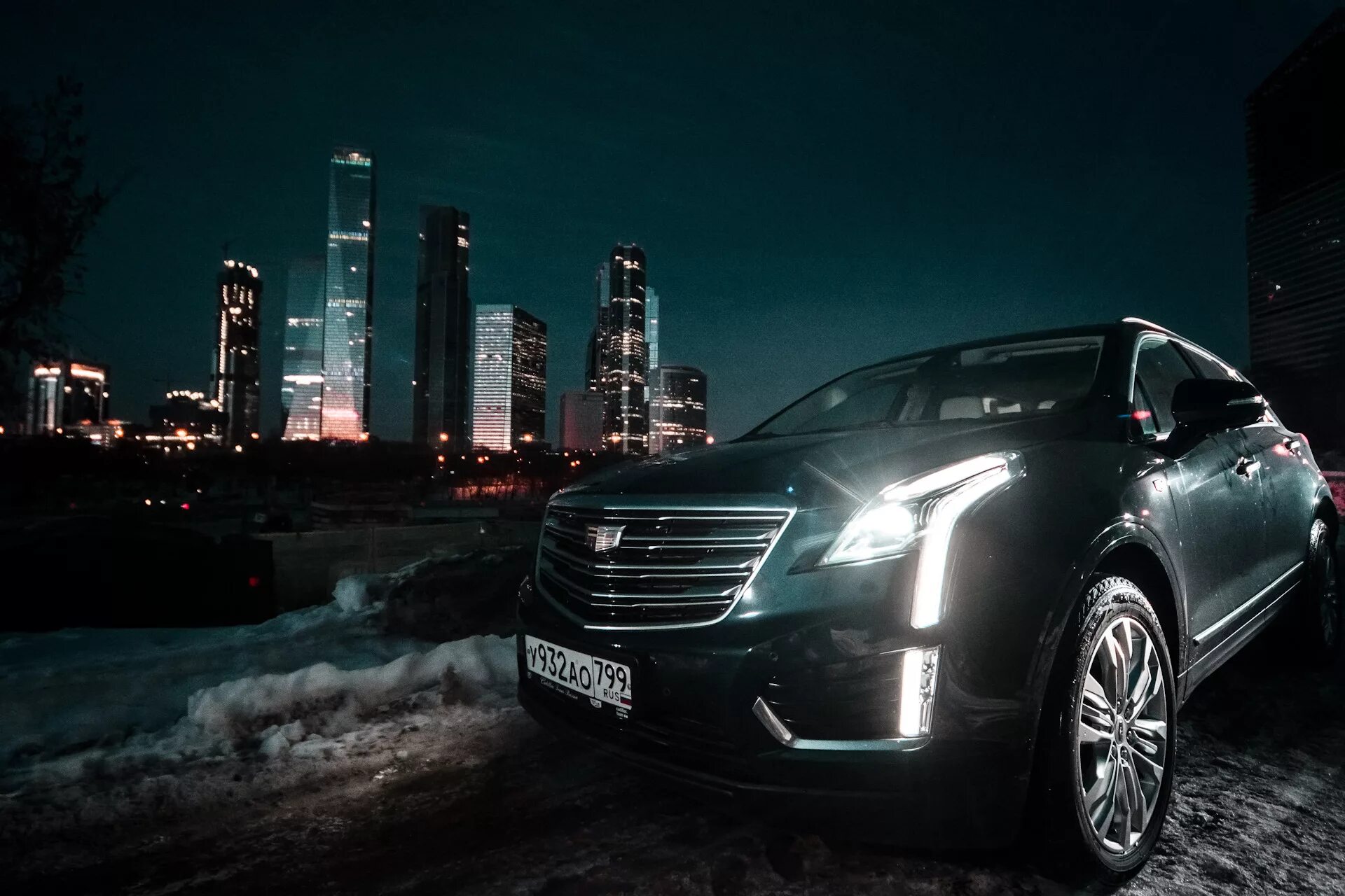 Едет черный кадиллак. Cadillac xt5 2022. Кадиллак ХС 5. Кадиллак Cadillac xt4. Cadillac xt5 теплообменник.