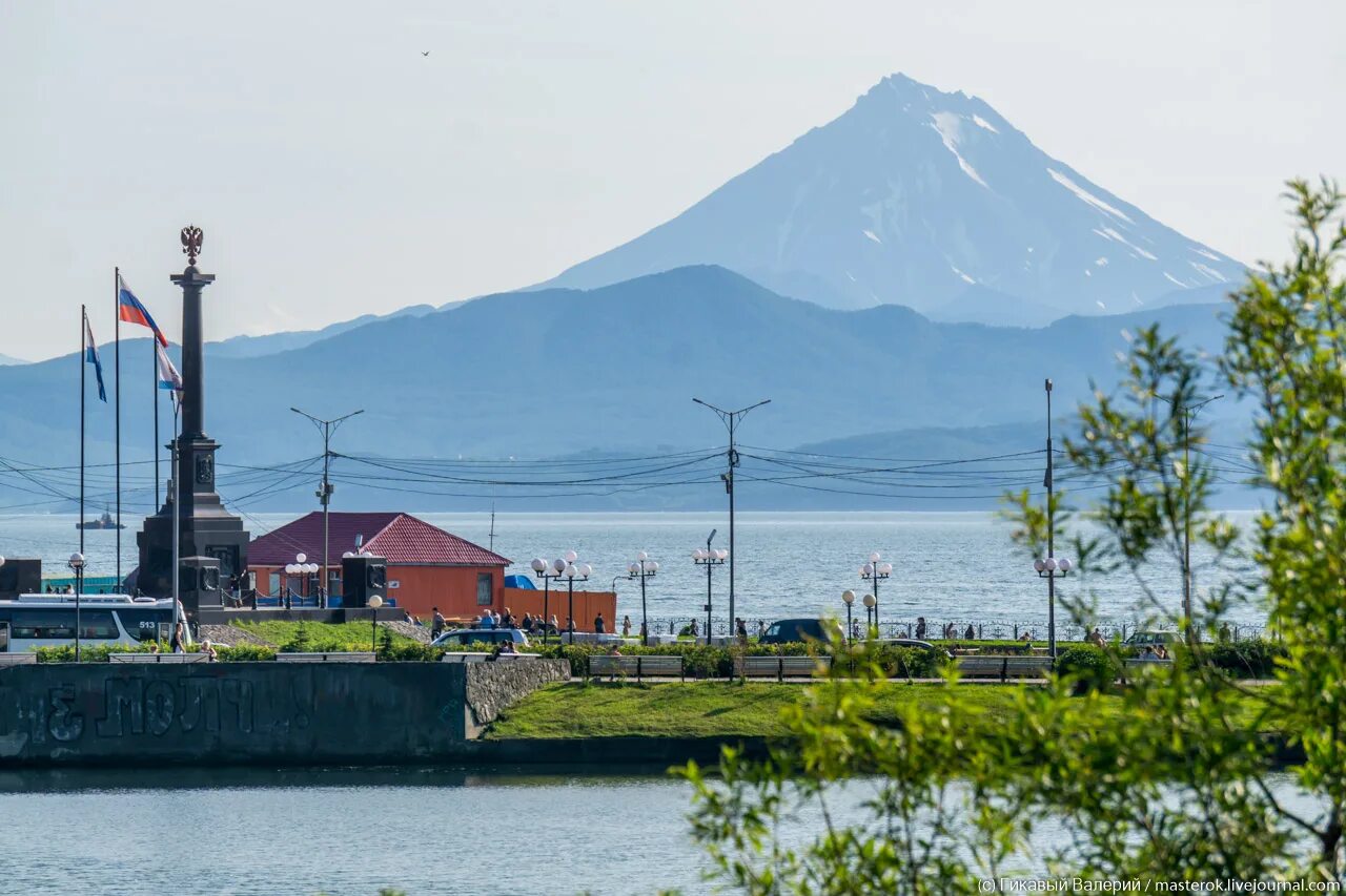 Прокат петропавловск камчатский. СРВ Петропавловск-Камчатский. Петропавловск-Камчатский центр города. Центральная площадь Петропавловска-Камчатского. Площадь Ленина Петропавловск-Камчатский.