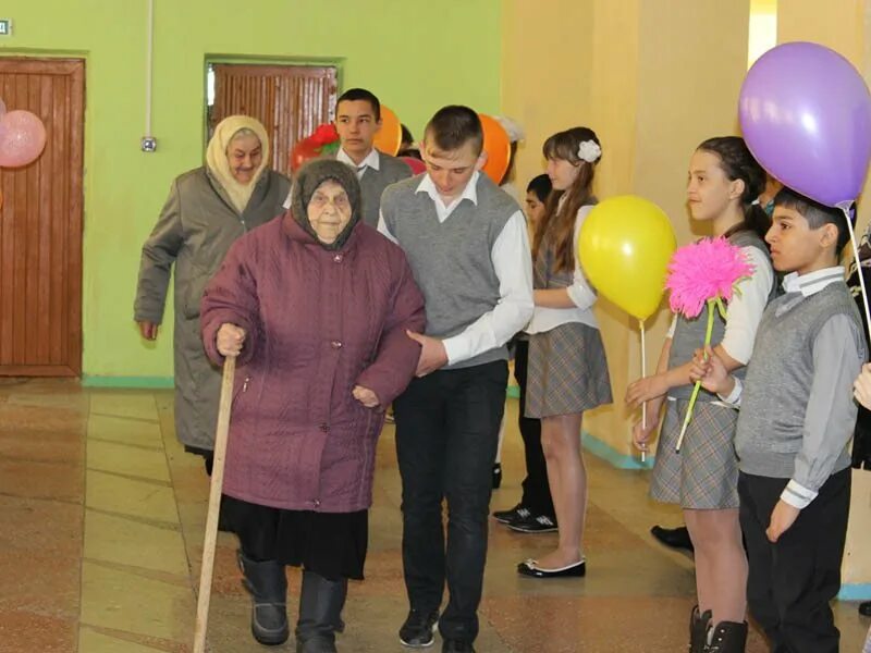 Погода в бартеневке ивантеевского саратовской области. Село Бартеневка Ивантеевский район Саратовская область. Бартеневка Ивантеевский район Саратовская область школа. Бартеневская школа Ивантеевского района. Сайт администрации Ивантеевского района Саратовской области.