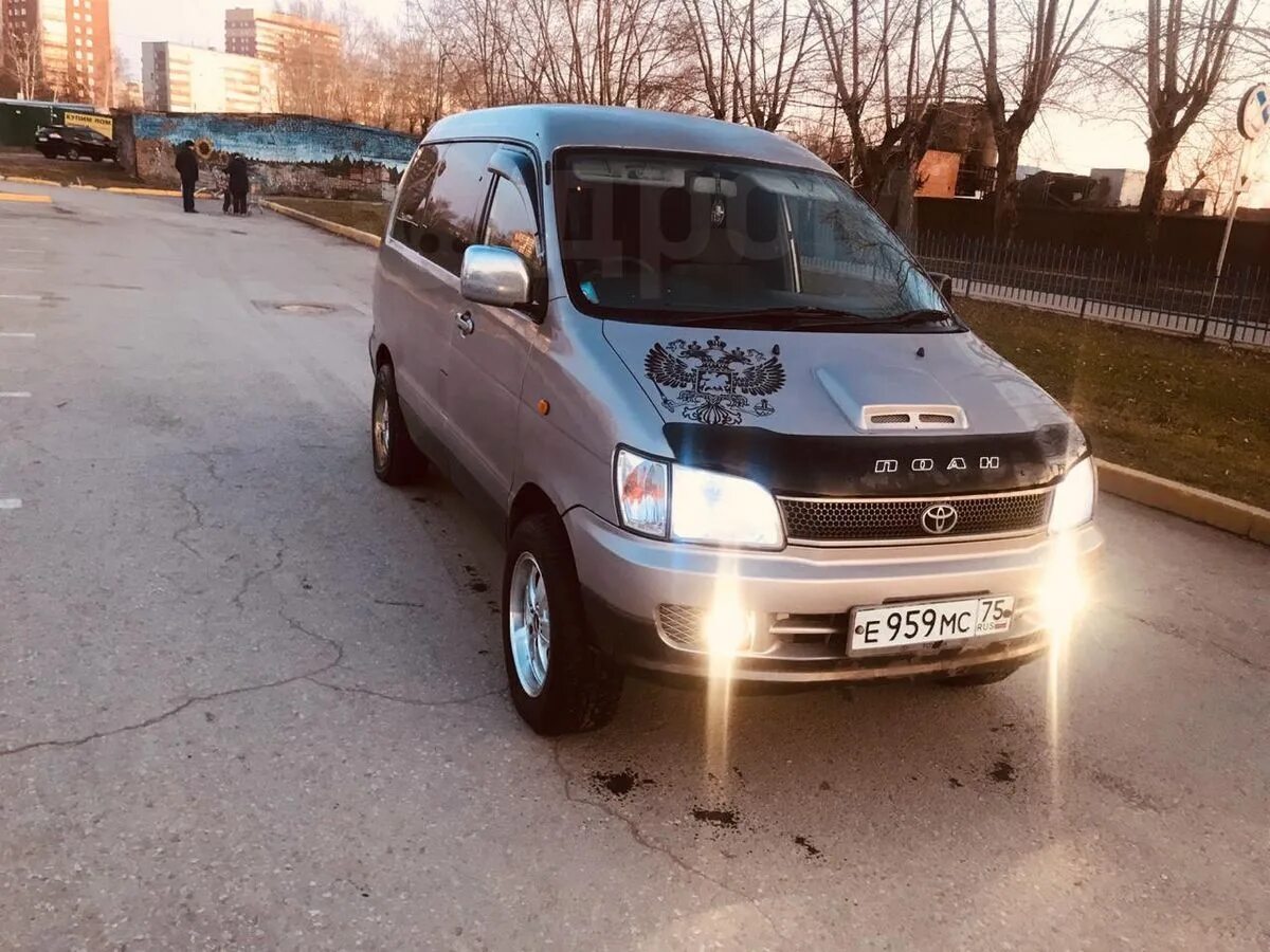 Диски тойота таун айс. Toyota Lite Ace Noah. Тойота Лайт Эйс Ноах. Toyota Town Lite Ace Noah. Toyota Town Ace Noah.