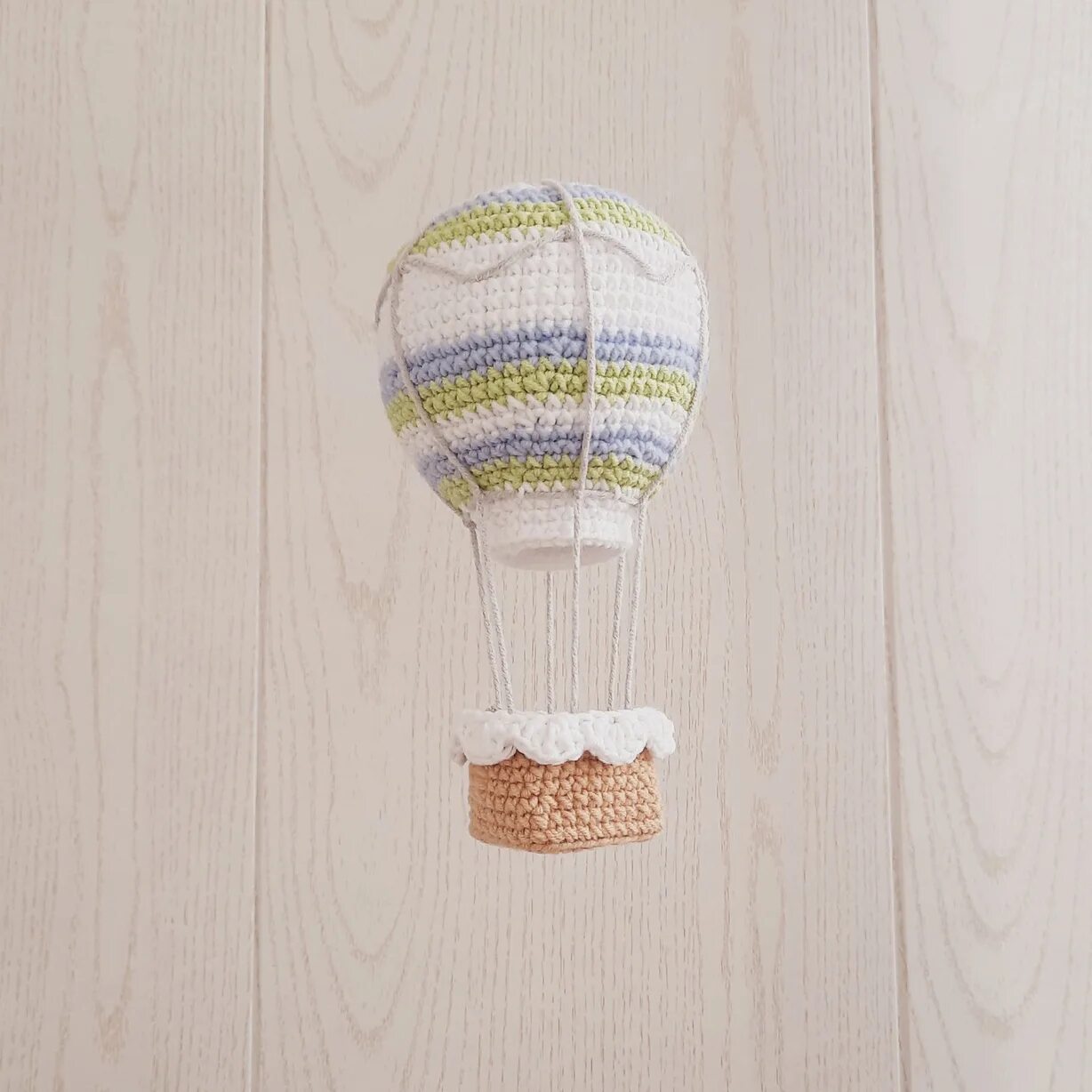 Воздушный шарик крючком. Воздушный шар вязаный крючком. вязаный воздушный шар крючком схема. как связать воздушный шар крючком. воздушный крючок.