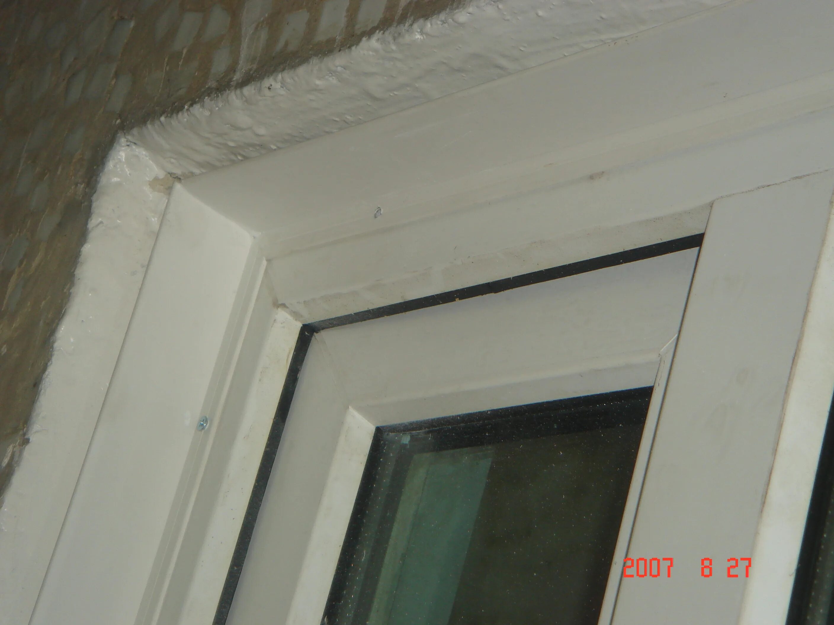 Отделка откосов пластиковых окон. Видео пластиковых откосов. Откосы внешние для пластиковых своими руками. Стартовый профиль для сэндвич панелей откосов. Отделка откосов пластиковых окон гипсокартоном.