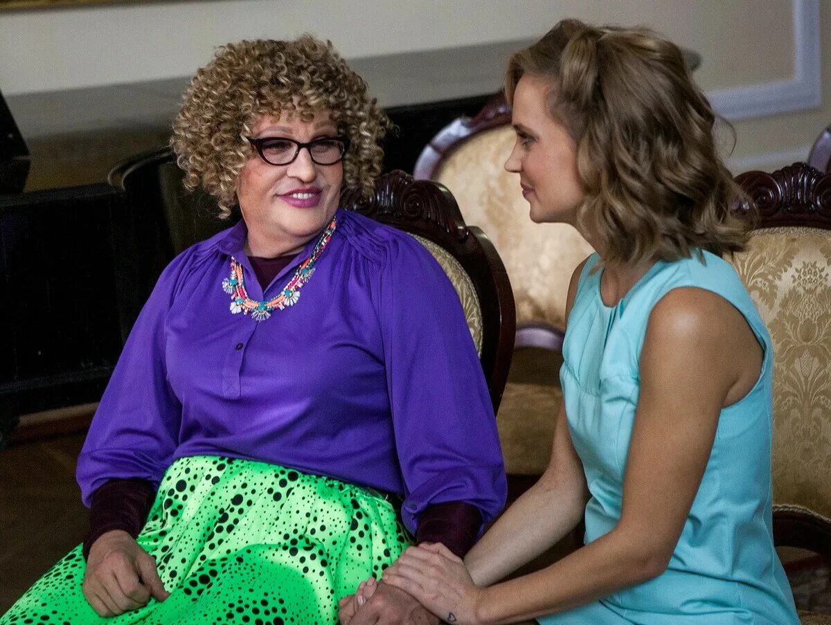 Бабушка лёгкого поведения рева. Бабушка легкого отзывы. Бабушка лёгкого поведения рева. Бабушка лёгкого поведения 1. Бабушка легкого поведения.