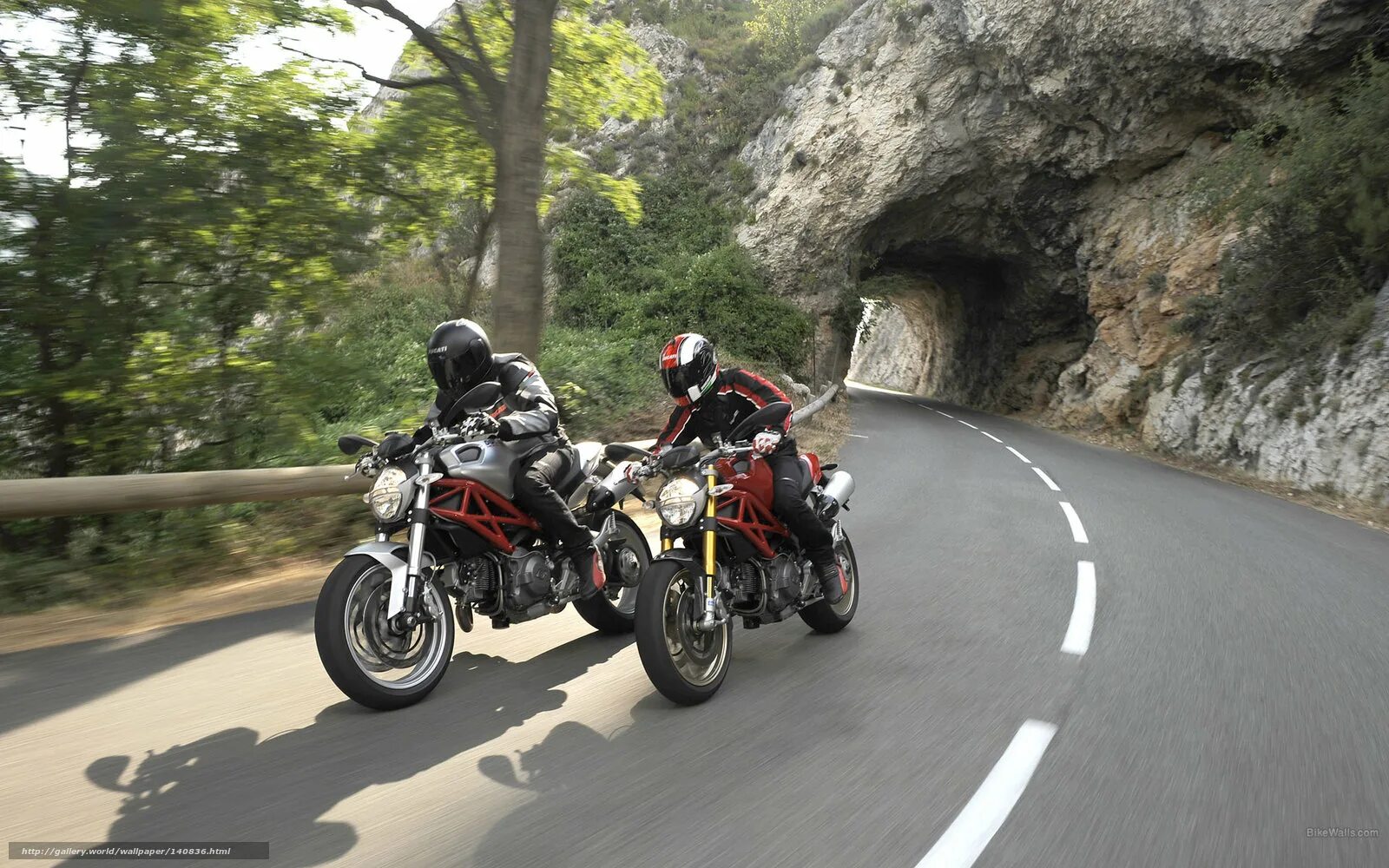 Us best bike. Ducati Monster 1100. Мотоциклетный туризм. Мотопутешествия на мотоцикле. Путешествие на мотоцикле по России.