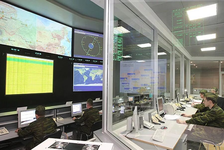 центры управления военными спутниками. центры управления военными спутниками. центр управления космическими силами. командный пункт рлс воронеж. испытательный центр имени германа титова.
