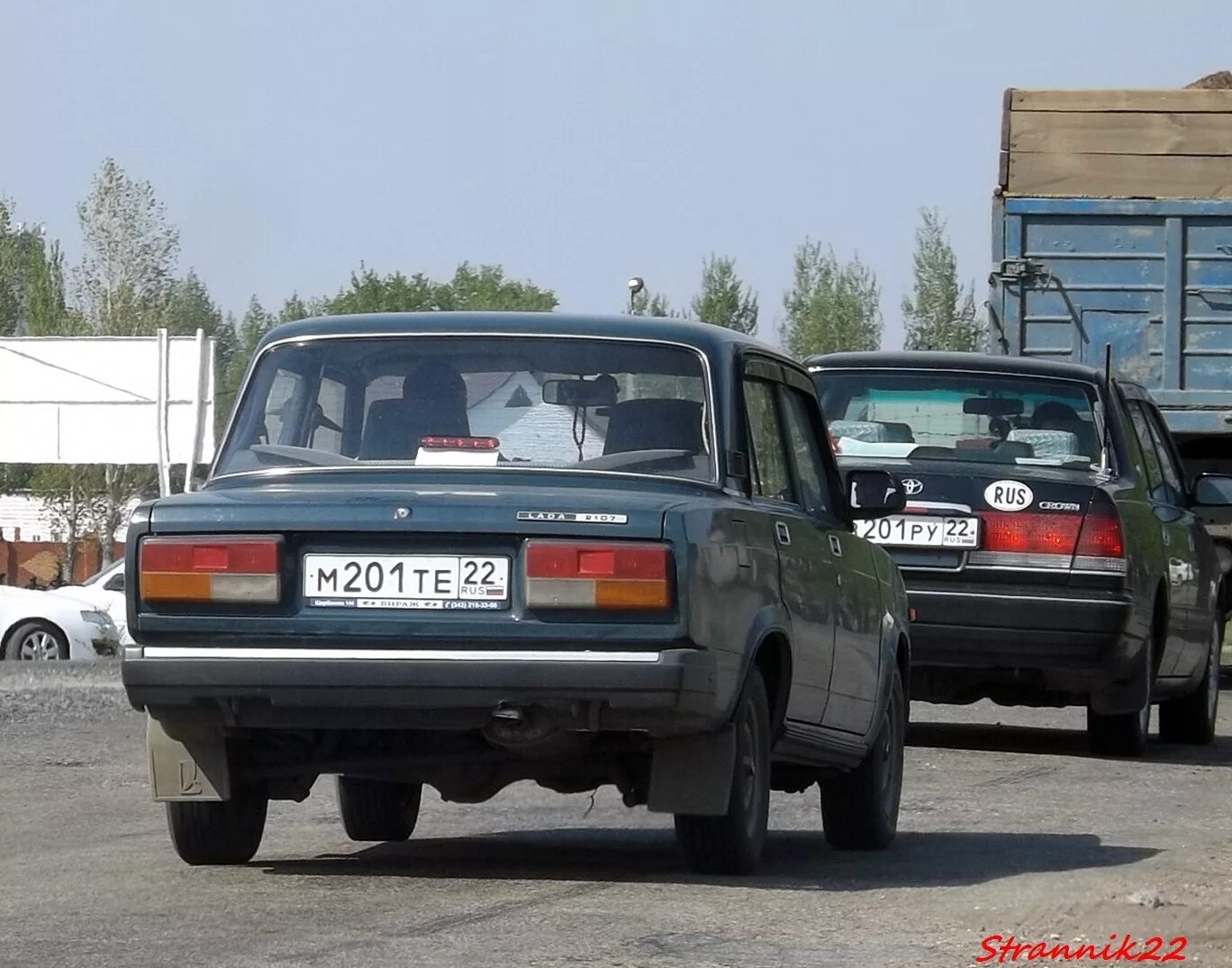 Номера сум. Русские номера автомобилей. Русские номера машин. Машина русская с номером. Машины с русскими номерами.