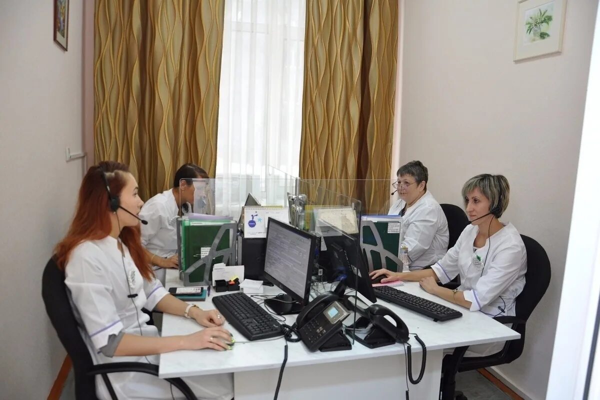 Кол центр поликлиники. Колл центр поликлиники. call центр поликлиника. call-центр детской поликлиники. колл центр детской поликлиники.