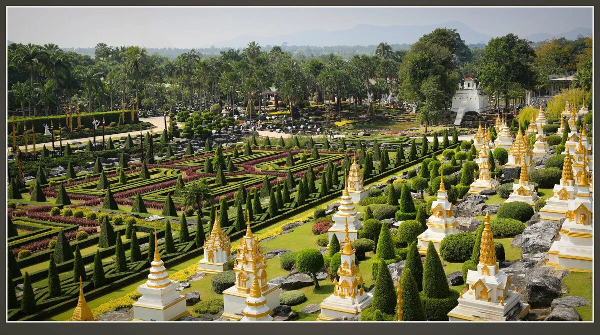 национальный парк-сад цветов mae fah luang garden в таиланде. сад в китайском стиле. тайланд паттайя ботанический сад. ботанический сад паттайя. японский сад.