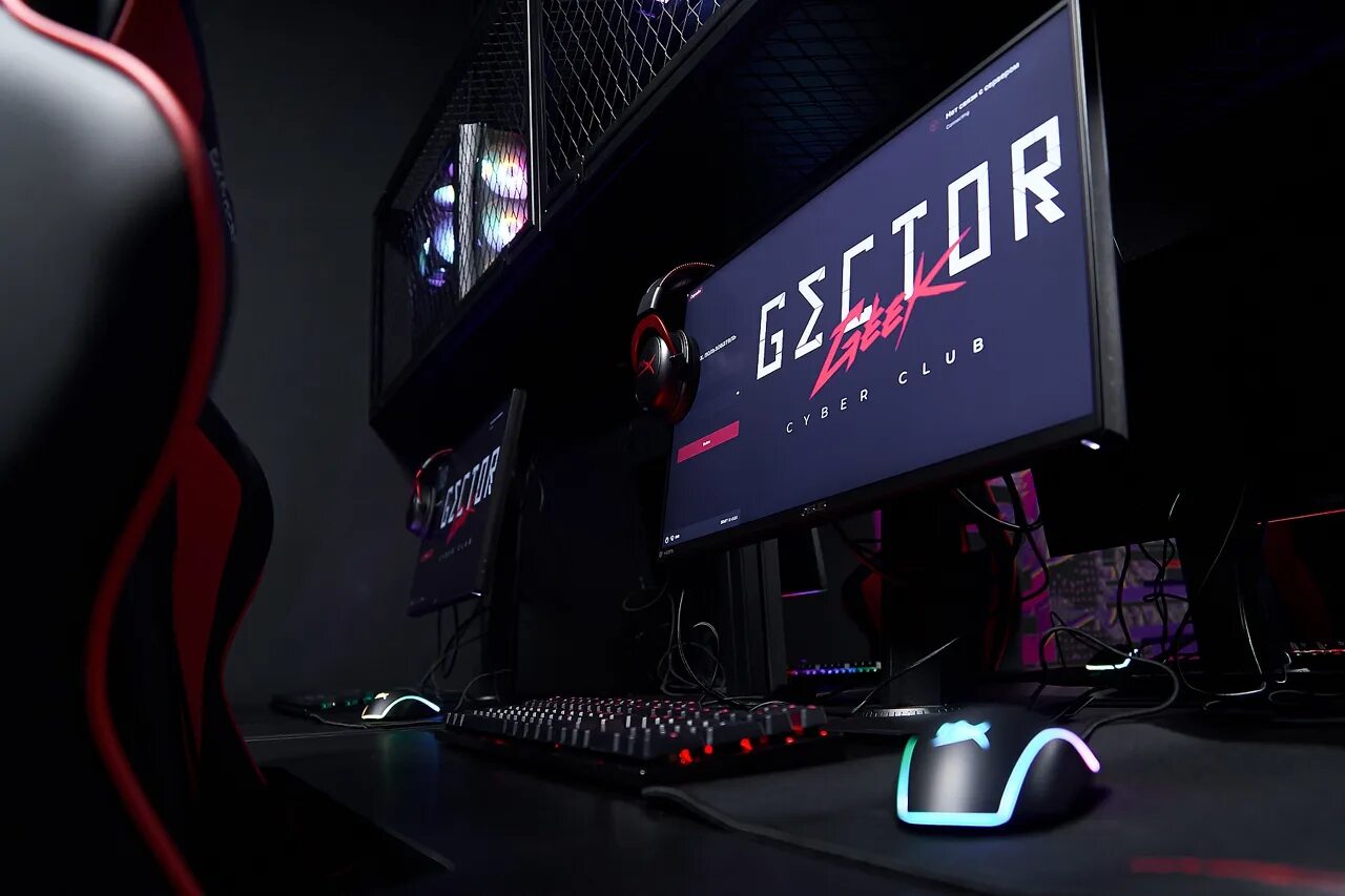Gector geek. Гектор гик новосибирск. гектор гик, новосибирск, красный проспект. geek компьютерный клуб. компьютерные гики.