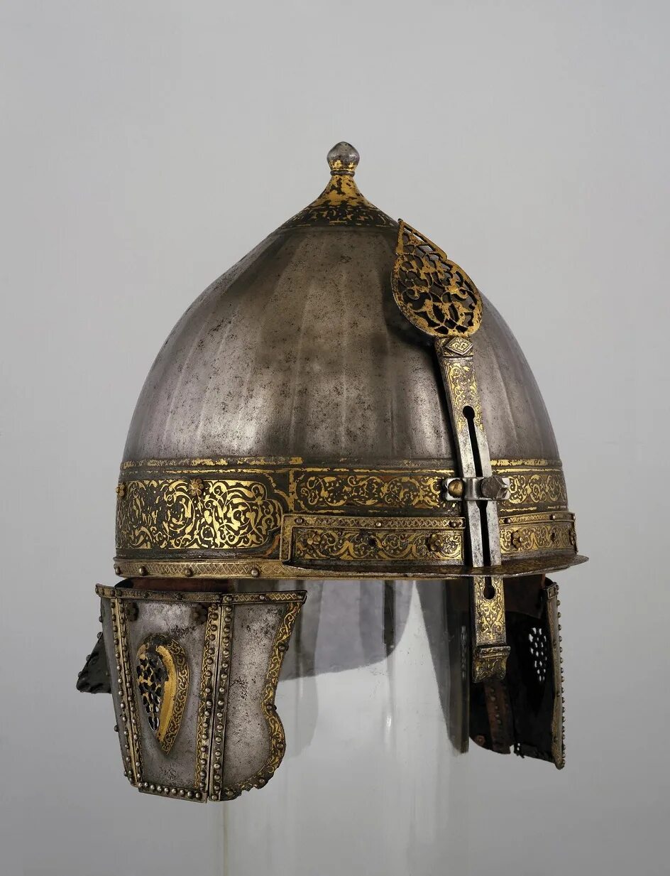 хельм шлем рыцарский антиквариат. шлем рыцаря 17 века. миланский оружейник xvi века филиппо негроли.