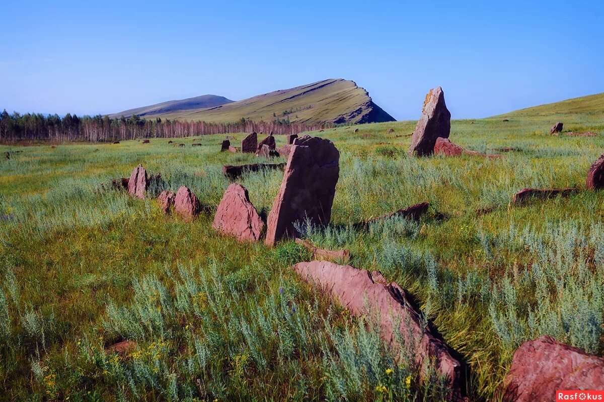 каменный лес хакасия. камни хакасия менгиры. хакасский курганский камень с надписью хакасия. хакасия каменная. хакасия каменная.