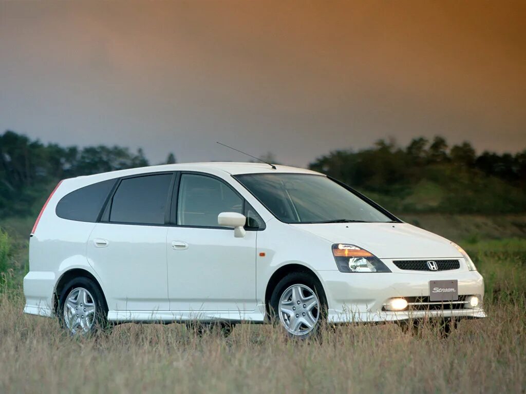 Хонда стрим левый. Honda Stream 2000. Хонда стрим 2001. Хонда стрим rn2. Honda Stream 2001 2.0.