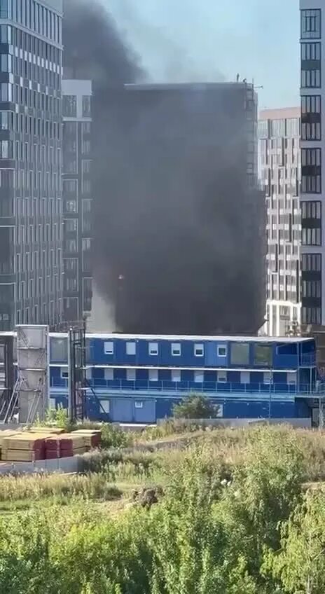 Горит west garden. Пожар в вест гарден в москве. жк west garden пожар. пожар в москве сейчас. пожар на минской.