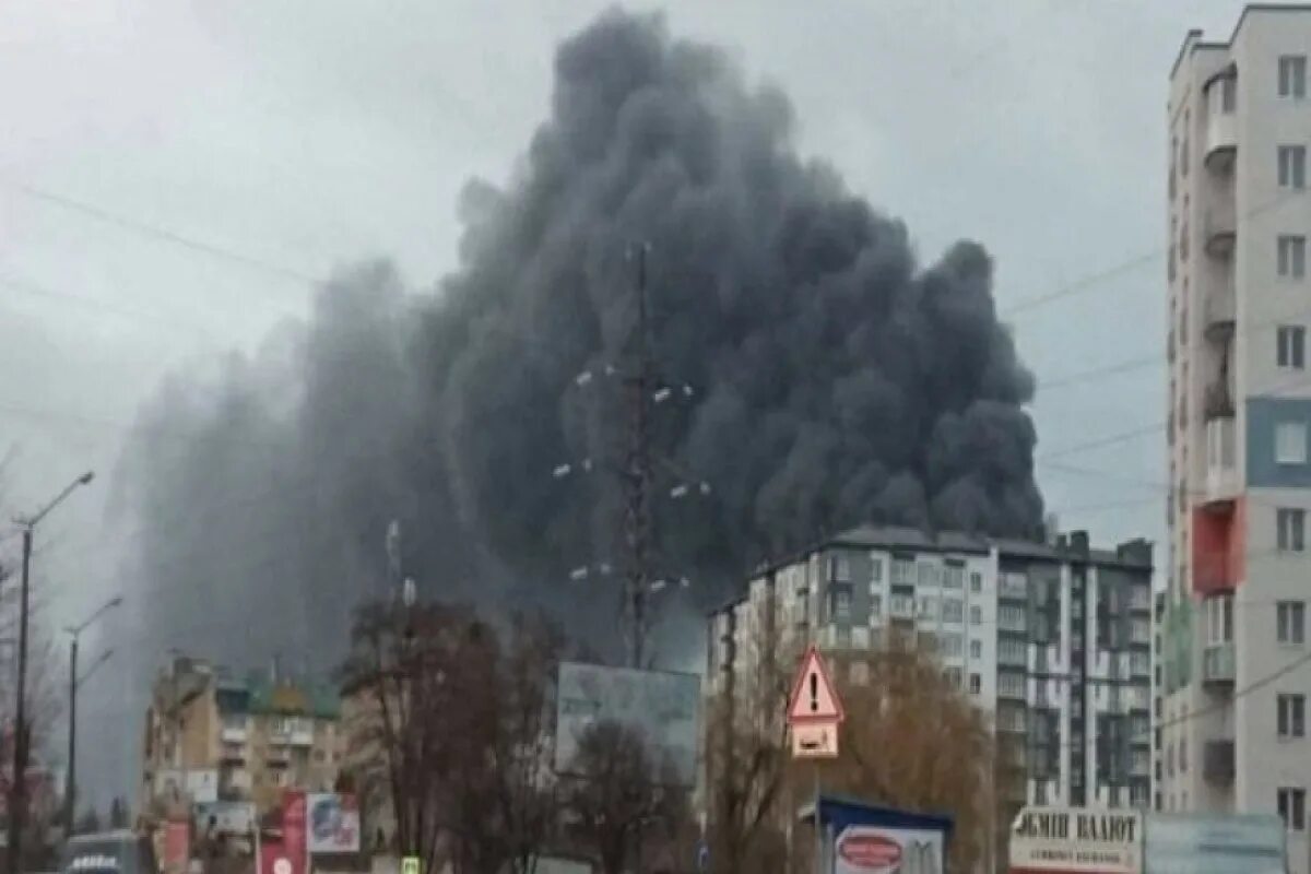 Нападение россии видео. Харьков площадь свободы. Харьков площадь свободы сейчас.