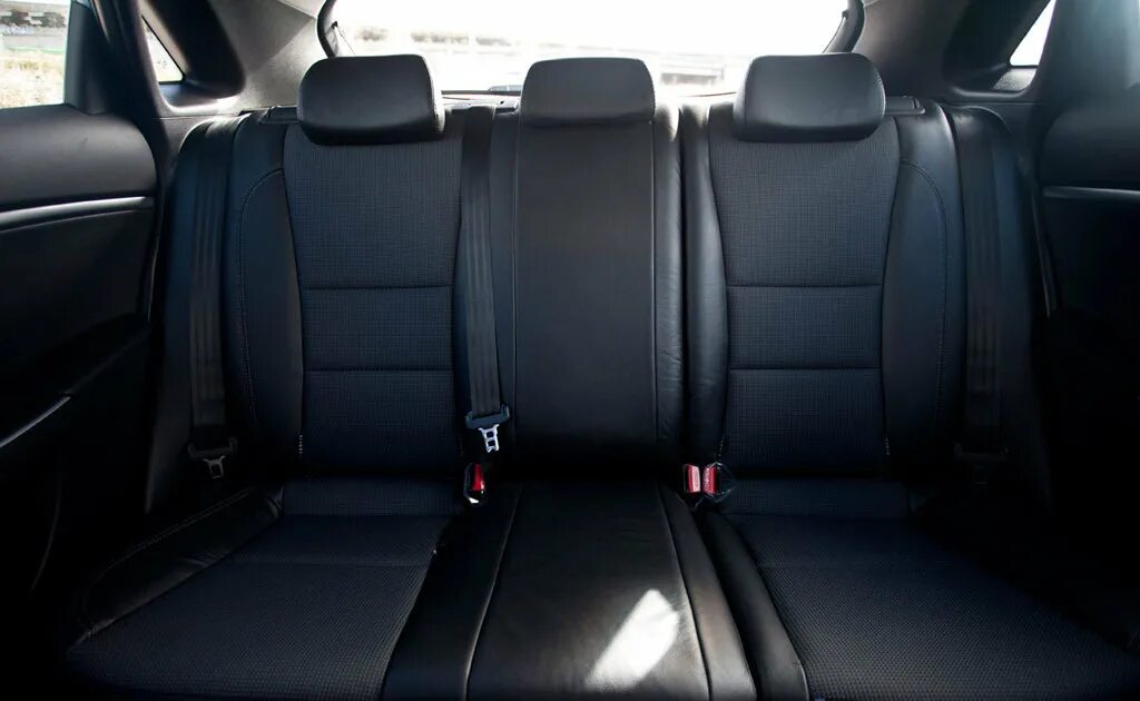 Hyundai i30 салон кожаный салон. Хёндай ай30 2010 заднее сиденье. Хендай ай 30 заднее сиденье. Чехлы на хендай i30 gd. Hyundai i30 сиденья.