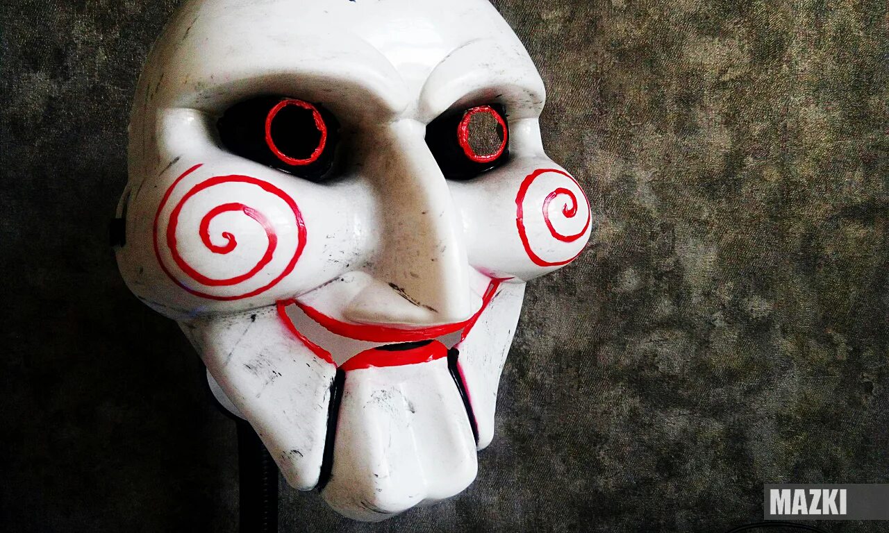 Бабка гренни лепка из пластилина. Билли пила из пластилина. Страшные маски из бумаги. Бензопила из бумаги. Как слепить пилу.