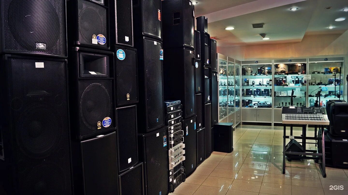 магазин ямаха. музыкальный мир магазин. музыкальный магазин пятигорск. музыкальный магазин. магазин музыкальных инструментов интерьер.