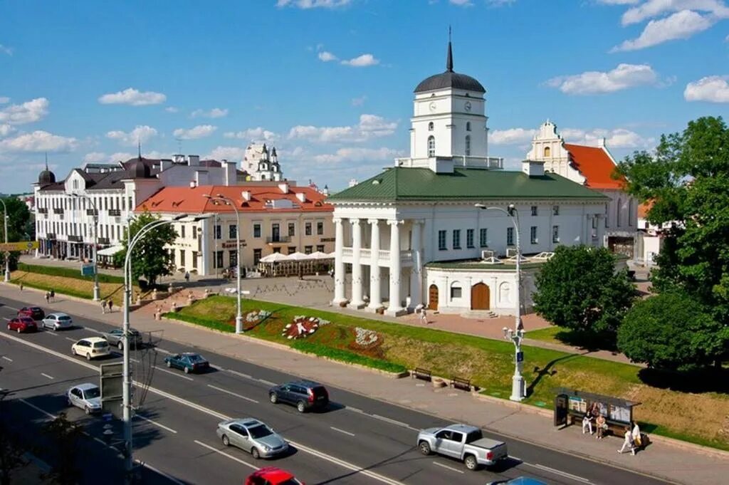 В минске на 4 дня. Белоруссия Минск. Минск площадь свободы, ратуша. Улица Немига в Минске. Гродно Немига.