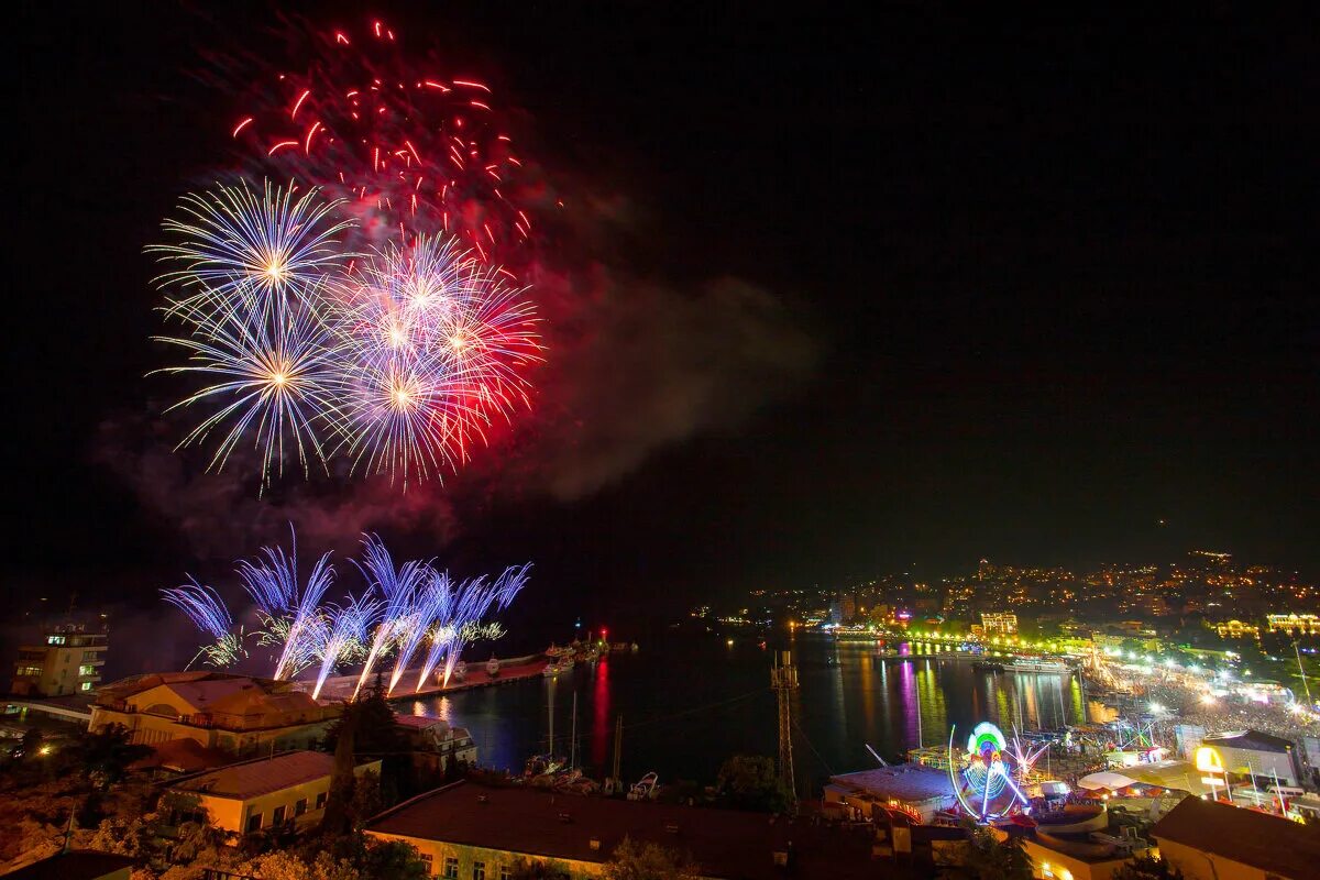день ялты. день ялты. день города ялта 2022. ялта в наши дни. день ялты.