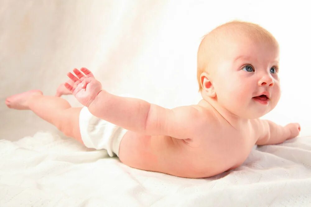 Малыши 4 месяца форум. Дети до года. Воздушные ванны для новорожденного. Гипертонус мышц у детей до года. 4 Месяца ребенку.
